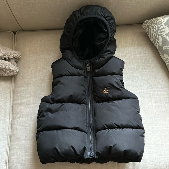 Like New Puffer Vest - Picture 1 of 3